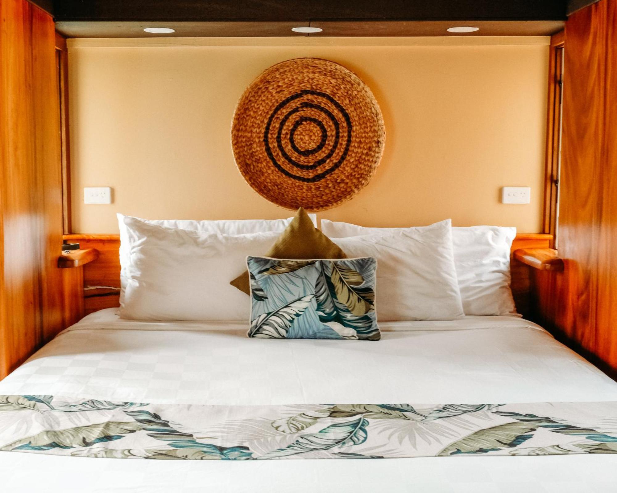Koro Sun Resort & Rainforest Spa Savusavu Exteriör bild