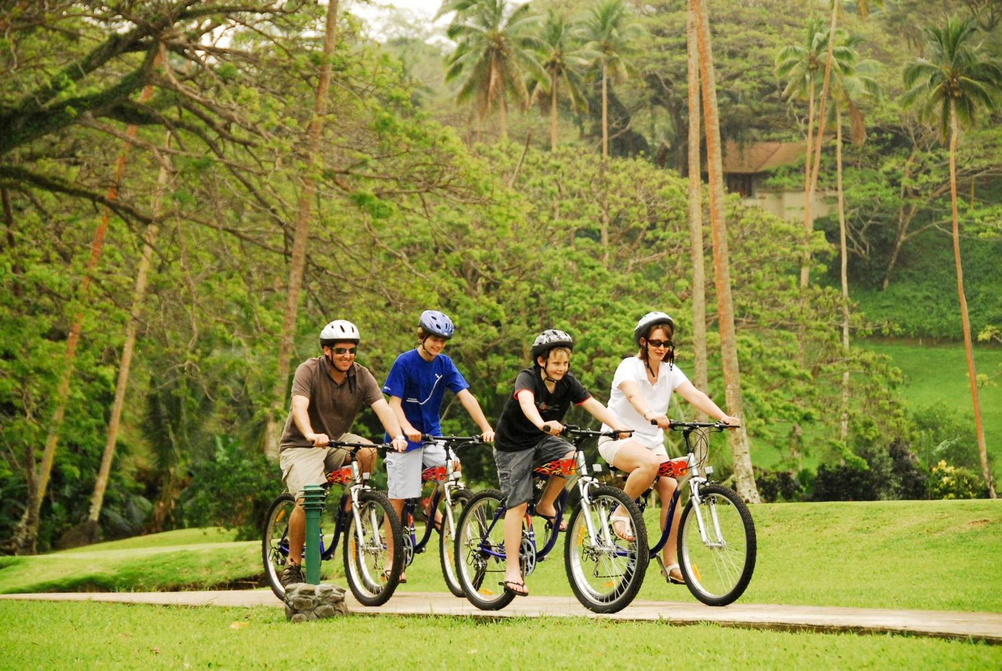 Koro Sun Resort & Rainforest Spa Savusavu Exteriör bild